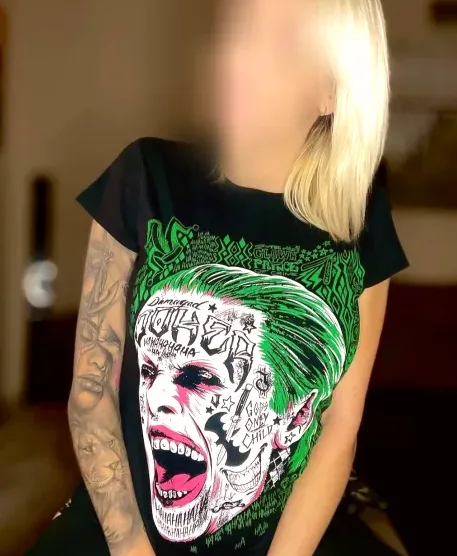 Cara, 36