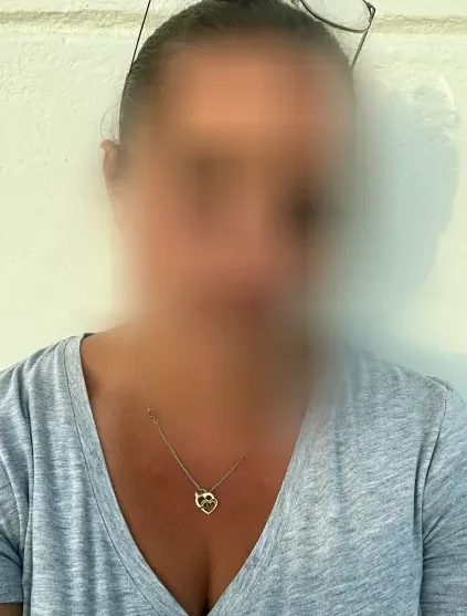 Carla, 33