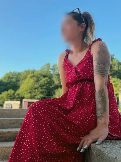 Elena, 34