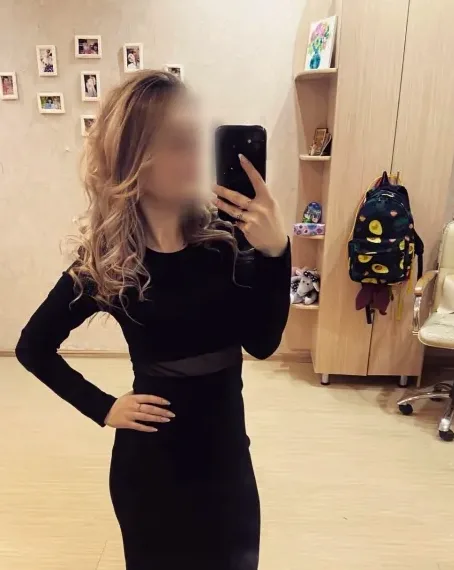 Melina, 26