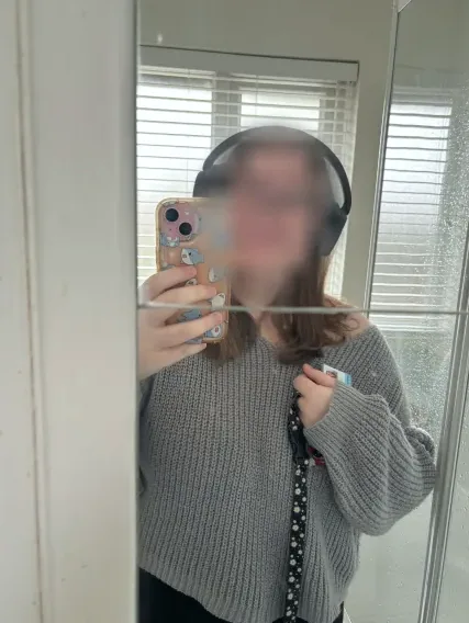 Michelle, 23