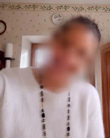 Miriam, 37