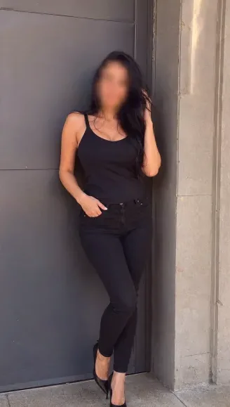 Özlem, 33