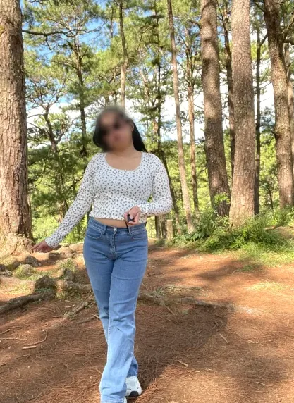 Sarah, 28