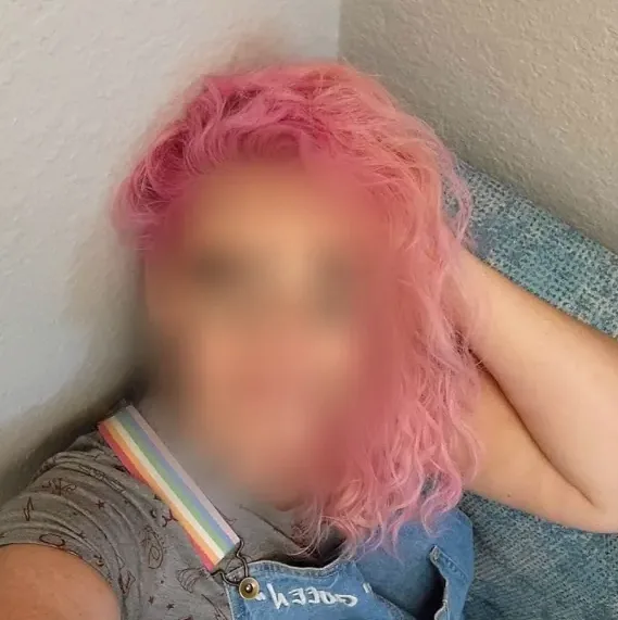 Selin, 28