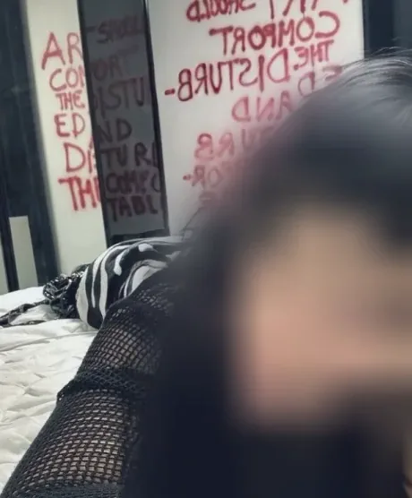 Simone, 19