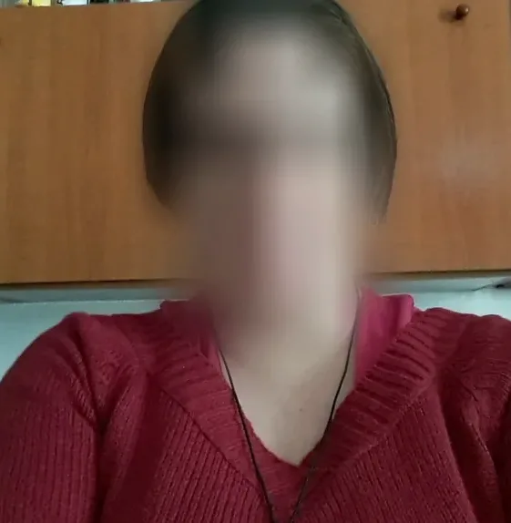 Sina, 40