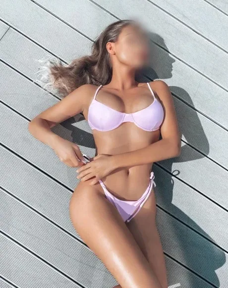 Sophia, 35