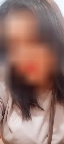 Vanessa, 34